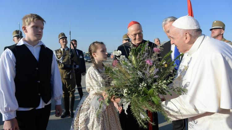 El Papa llegó a Budapest donde clausurará el Congreso Eucarístico Internacional El Papa llegó a Budapest donde clausurará el Congreso Eucarístico Internacional