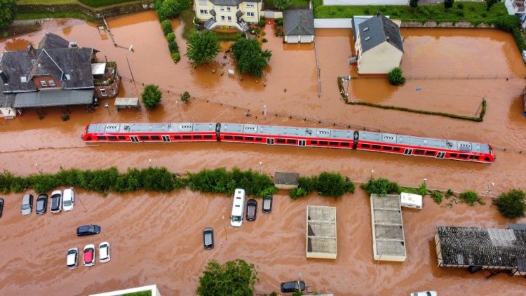 El Papa reza por las víctimas de la tromba de agua en Alemania