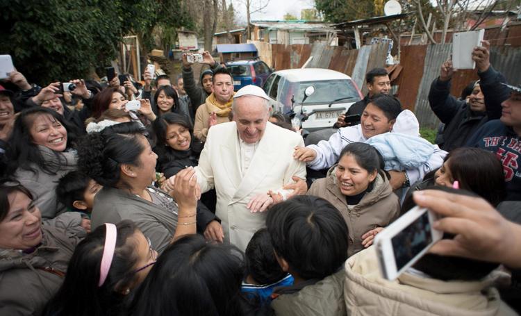 El Papa y los pobres: "No sólo limosna, sino justicia" El Papa y los pobres: "No sólo limosna, sino justicia"