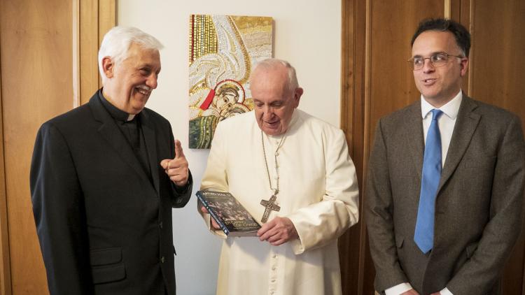 "En camino con Ignacio", un libro sobre el fundador de la Compañía de Jesús a 500 años de su conversión "En camino con Ignacio", un libro sobre el fundador de la Compañía de Jesús a 500 años de su conversión