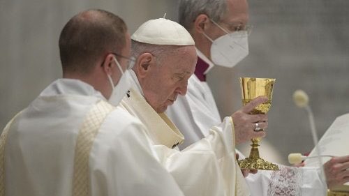 En Corpus Christi, el Papa llamó a "despertar la sed de Dios y el deseo del Evangelio" En Corpus Christi, el Papa llamó a "despertar la sed de Dios y el deseo del Evangelio"