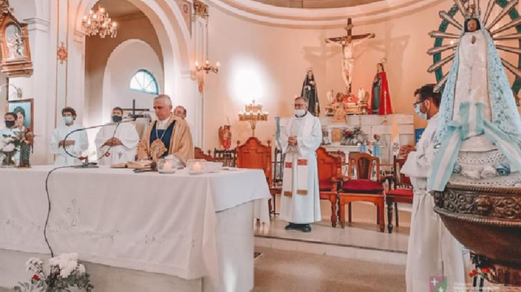 En el santuario de Reducción, Mons. Uriona valoró a los trabajadores de la salud