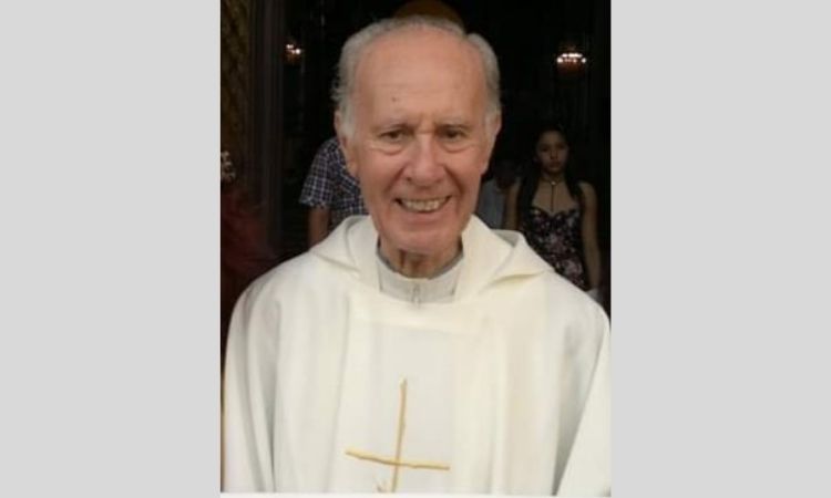 Falleció el padre Saladino, sacerdote de Buenos Aires Falleció el padre Saladino, sacerdote de Buenos Aires