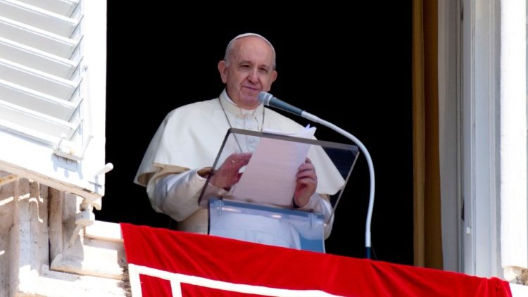 Francisco: Aprender de la fe humilde de la viuda y alejarse de la hipocresía Francisco: Aprender de la fe humilde de la viuda y alejarse de la hipocresía