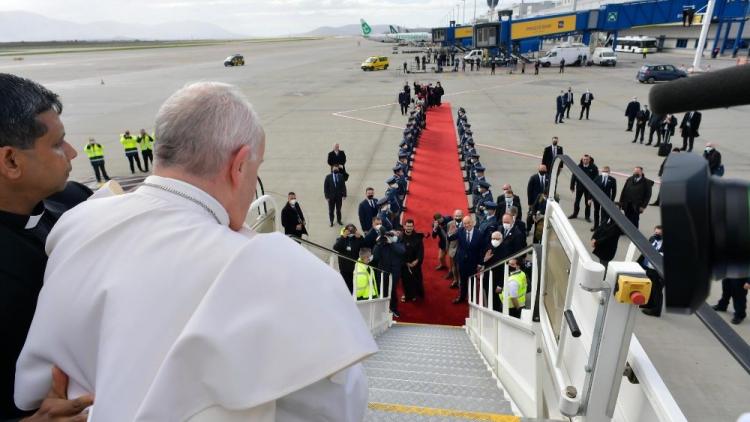 Francisco cerró su viaje apostólico a Grecia y Chipre, incluyendo la isla de Lesbos Francisco cerró su viaje apostólico a Grecia y Chipre, incluyendo la isla de Lesbos