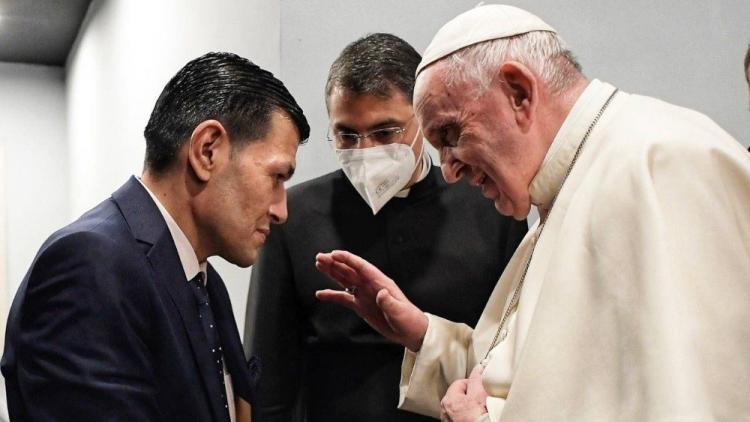 Francisco conoció al papá del pequeño Alan, cuya foto sacudió las conciencias del mundo Francisco conoció al papá del pequeño Alan, cuya foto sacudió las conciencias del mundo