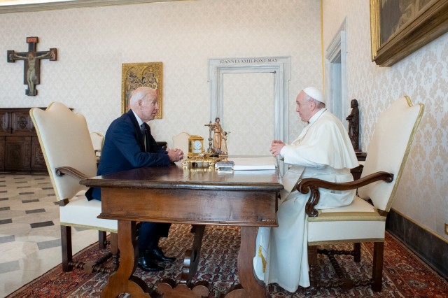 Francisco dialogó por 75 minutos con Biden sobre la coyuntura internacional Francisco dialogó por 75 minutos con Biden sobre la coyuntura internacional