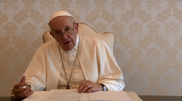 Francisco: Laudato si', no es sólo una encíclica 'verde' es una encíclica 'social' Francisco: Laudato si', no es sólo una encíclica 'verde' es una encíclica 'social'
