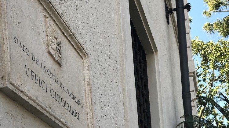 Francisco modifica con motu proprio el sistema judicial vaticano Francisco modifica con motu proprio el sistema judicial vaticano