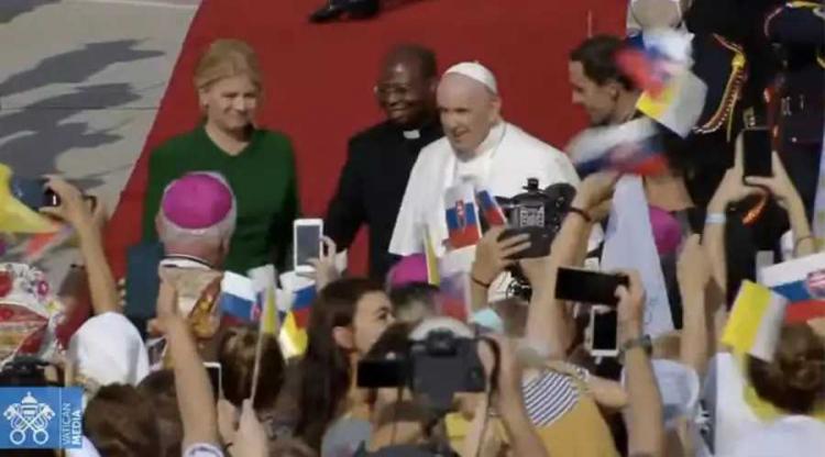 Francisco se despidió de Budapest y ya está en Bratislava Francisco se despidió de Budapest y ya está en Bratislava