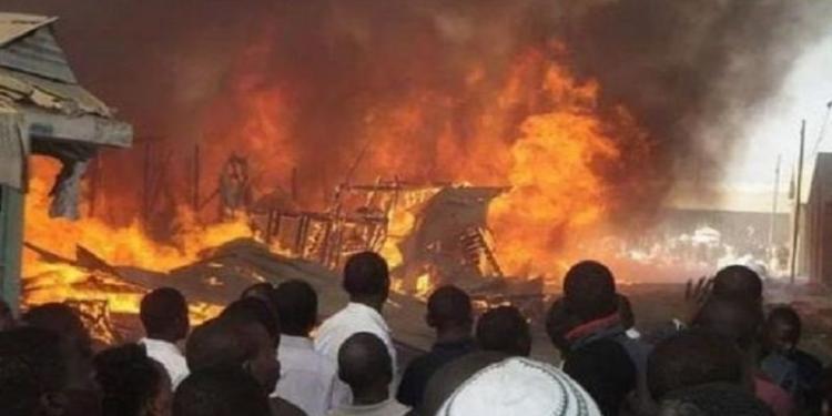 Incendian y destruyen una iglesia católica en el norte de Nigeria Incendian y destruyen una iglesia católica en el norte de Nigeria
