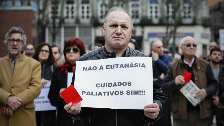 Indignación y tristeza de los obispos portugueses por aprobación de eutanasia Indignación y tristeza de los obispos portugueses por aprobación de eutanasia