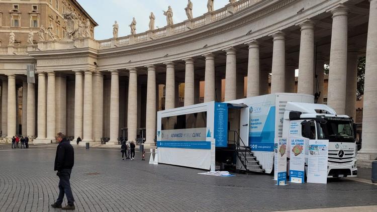 Instalan un centro cardiológico para los más vulnerables en la Plaza de San Pedro Instalan un centro cardiológico para los más vulnerables en la Plaza de San Pedro