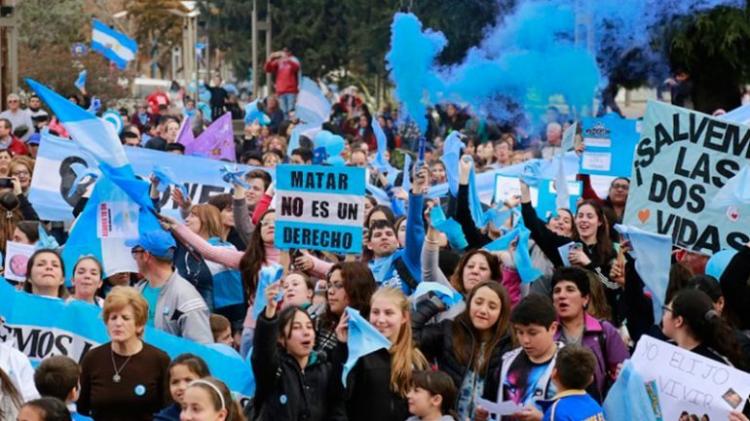 Instituciones exhortan a resistir la ley de aborto Instituciones exhortan a resistir la ley de aborto