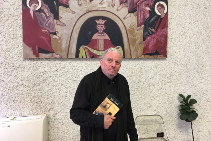 Kiko Argüello evoluciona favorablemente "sin necesidad de oxígeno y sin fiebre" Kiko Argüello evoluciona favorablemente "sin necesidad de oxígeno y sin fiebre"