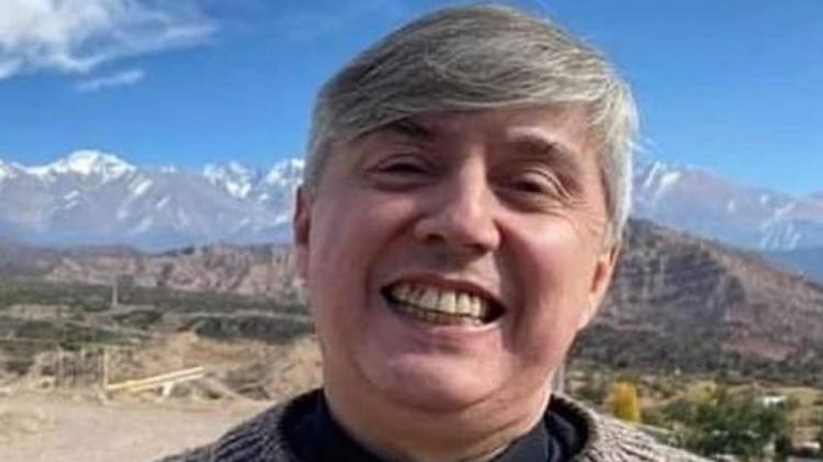 Quilmes llora la muerte de un joven sacerdote y agradece a Dios el don de su vida Quilmes llora la muerte de un joven sacerdote y agradece a Dios el don de su vida