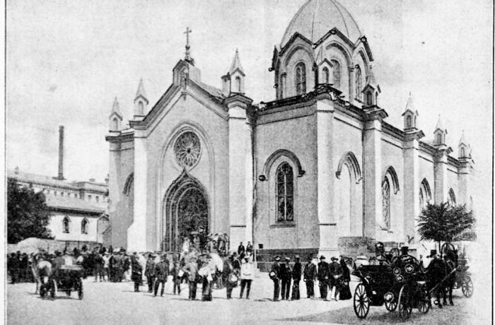 Los católicos de Moscú quieren recuperar su iglesia Los católicos de Moscú quieren recuperar su iglesia