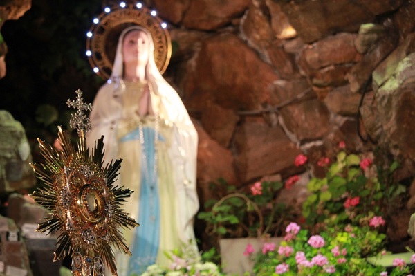 Mar del Plata celebrará a la Virgen de Lourdes con una autocaravana Mar del Plata celebrará a la Virgen de Lourdes con una autocaravana