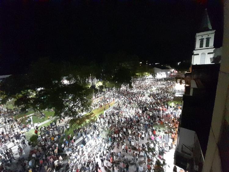 Más de 70 mil fieles celebraron a la Virgen y rezaron por la Patria en Concepción Más de 70 mil fieles celebraron a la Virgen y rezaron por la Patria en Concepción