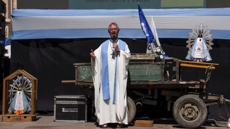Mensaje del Papa a los movimientos populares que fueron a Luján Mensaje del Papa a los movimientos populares que fueron a Luján