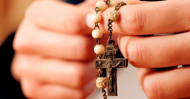 Mons. Aguer animó a la oración intensa del Rosario Mons. Aguer animó a la oración intensa del Rosario