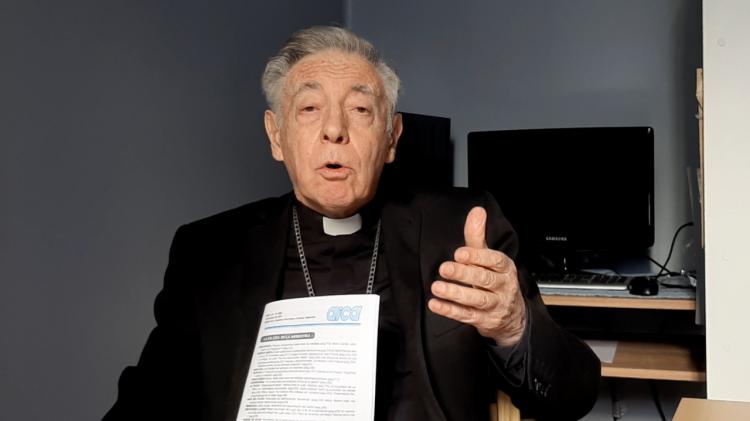 Mons. Aguer ejemplifica cómo debe ser el periodismo de temas religiosos Mons. Aguer ejemplifica cómo debe ser el periodismo de temas religiosos