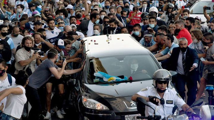 Mons. Aguer: "Maradona y las desmesuras argentinas" Mons. Aguer: "Maradona y las desmesuras argentinas"