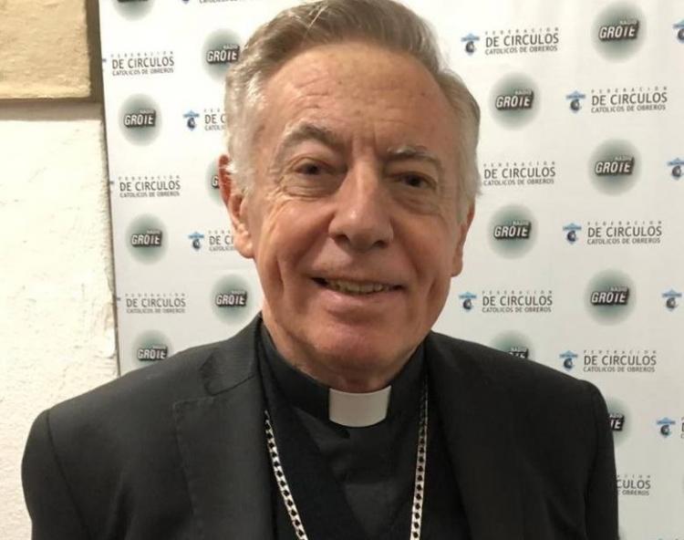 Mons. Aguer pidió a los padres estar atentos a lo que les enseñan a sus hijos Mons. Aguer pidió a los padres estar atentos a lo que les enseñan a sus hijos