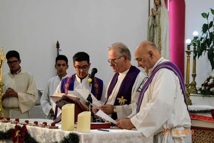 Mons. Araya nombra nuevo vicario general y redistribuye a los sacerdotes diocesanos Mons. Araya nombra nuevo vicario general y redistribuye a los sacerdotes diocesanos