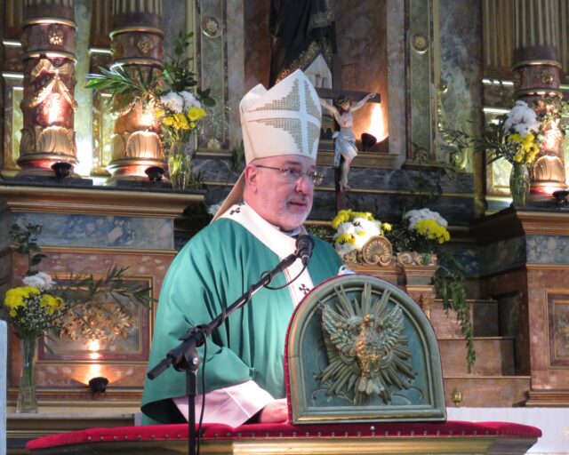 Mons. Azpiroz Costa: Poner la mirada en las personas mayores, "canal evangelizador" Mons. Azpiroz Costa: Poner la mirada en las personas mayores, "canal evangelizador"