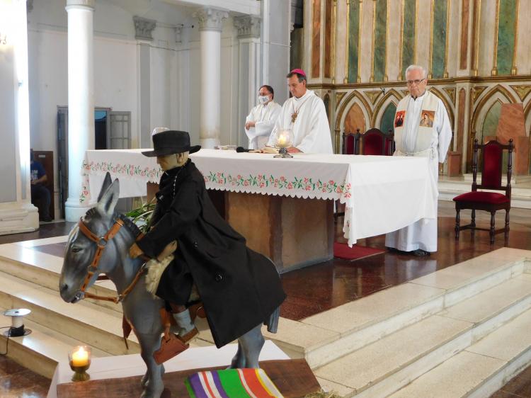 Mons. Canecin instó a servir para el bien común como el Cura Brochero Mons. Canecin instó a servir para el bien común como el Cura Brochero