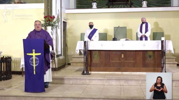 Mons. Colombo: "Dejarnos habitar por la invitación de Dios a una transformación interior" Mons. Colombo: "Dejarnos habitar por la invitación de Dios a una transformación interior"