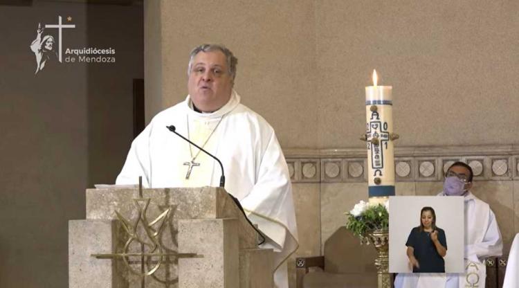Mons. Colombo: "El Buen Pastor, la piedra angular" Mons. Colombo: "El Buen Pastor, la piedra angular"