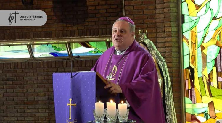 Mons. Colombo: El gesto de María que anticipó la misión de los catequistas Mons. Colombo: El gesto de María que anticipó la misión de los catequistas