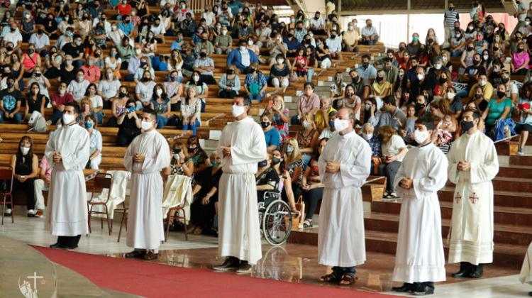 Mons. Colombo ordenará cinco nuevos sacerdotes mendocinos Mons. Colombo ordenará cinco nuevos sacerdotes mendocinos