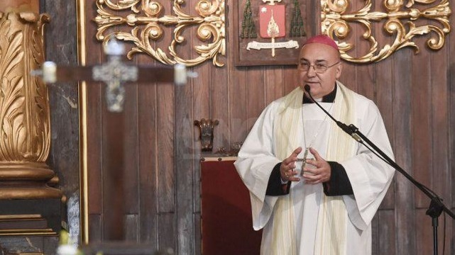Mons. Fenoy levanta la dispensa de la obligación de asistir a la misa dominical Mons. Fenoy levanta la dispensa de la obligación de asistir a la misa dominical