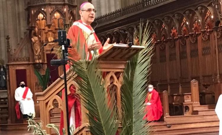 Mons. Fernández: "Dejemos que Jesús reine en todos los aspectos de nuestras vidas" Mons. Fernández: "Dejemos que Jesús reine en todos los aspectos de nuestras vidas"