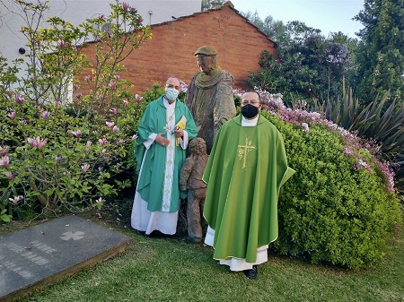Mons. Fernández llamó al servicio, la generosidad y el aporte constructivo en la sociedad Mons. Fernández llamó al servicio, la generosidad y el aporte constructivo en la sociedad