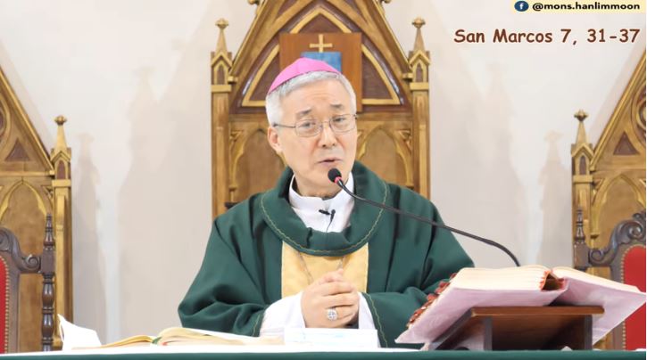 Mons. Han Lim Moon: "Los tapones los llevamos en el corazón" Mons. Han Lim Moon: "Los tapones los llevamos en el corazón"