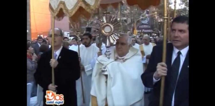 Mons. Lozano: "Jesús quiere entrar en tu casa" Mons. Lozano: "Jesús quiere entrar en tu casa"