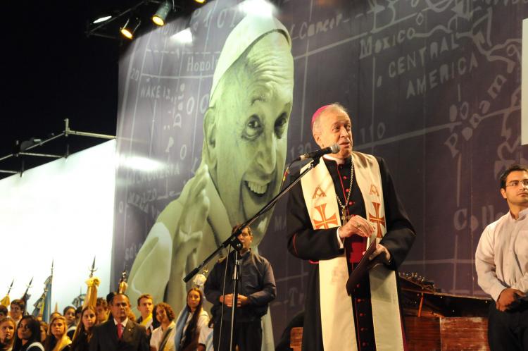 Mons. Marino celebra sus bodas de oro sacerdotales Mons. Marino celebra sus bodas de oro sacerdotales