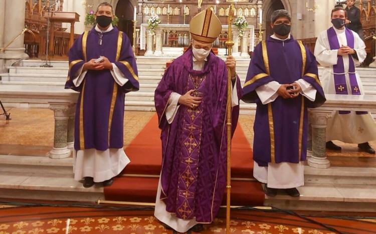 Mons. Marino celebró en Mar del Plata sus bodas de oro sacerdotales Mons. Marino celebró en Mar del Plata sus bodas de oro sacerdotales
