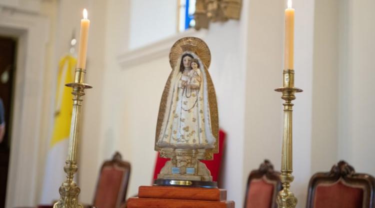 Mons. Martín invita a participar de la fiesta en honor de la Virgen del Rosario Mons. Martín invita a participar de la fiesta en honor de la Virgen del Rosario