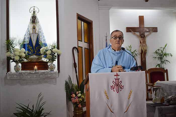 Mons. Martínez: "A María de Itatí le pedimos poder evangelizar y humanizar la cultura" Mons. Martínez: "A María de Itatí le pedimos poder evangelizar y humanizar la cultura"