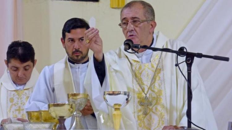 Mons. Martínez destaca la importancia de la verdadera "comunión" Mons. Martínez destaca la importancia de la verdadera "comunión"
