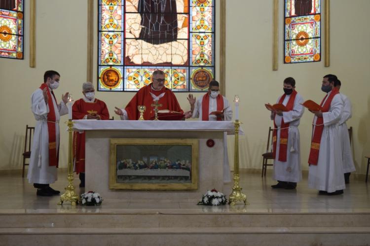 Mons. Martínez: "Toda la comunidad está invitada a reflexionar el rumbo de la Iglesia"