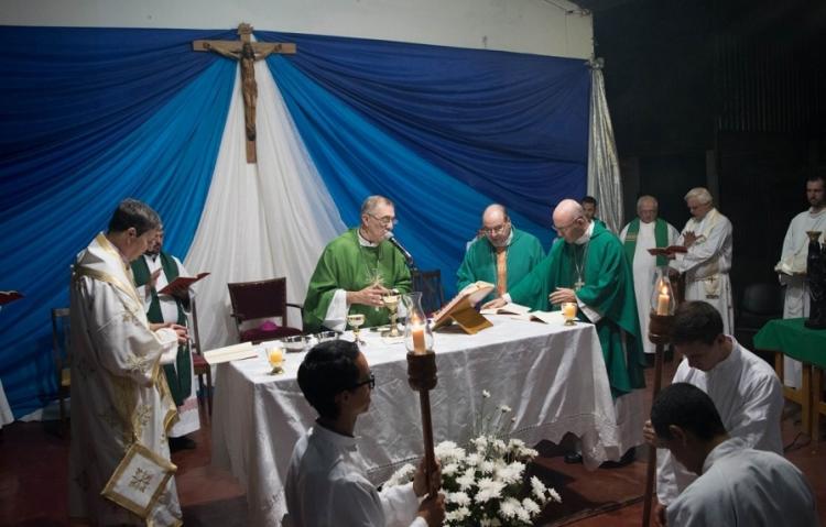 Mons. Martínez: "Una mirada que parte del Amor" Mons. Martínez: "Una mirada que parte del Amor"