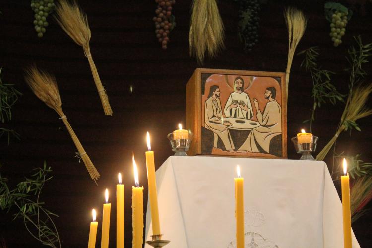 Mons. Mestre: Abiertos a la misericordia que nos salva Mons. Mestre: Abiertos a la misericordia que nos salva