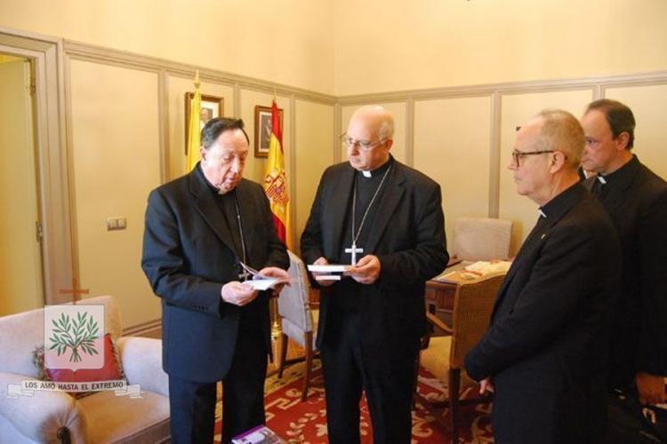 Mons. Olivera lamentó la muerte del arzobispo Castrense de España Mons. Olivera lamentó la muerte del arzobispo Castrense de España