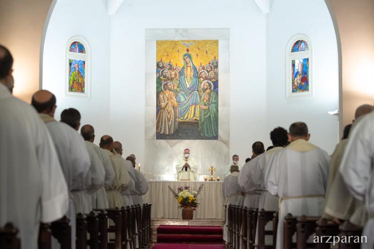 Mons. Puiggari animó al clero a descubrir la grandeza de la vocación